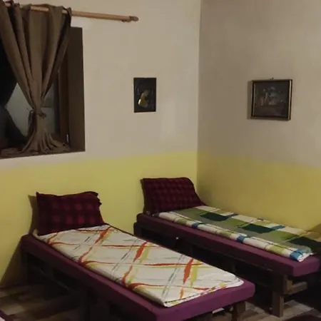 Centar Hostel *